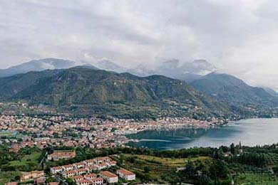 中国足球职业俱乐部强化教练团队梯队构建，足球队教练组架构